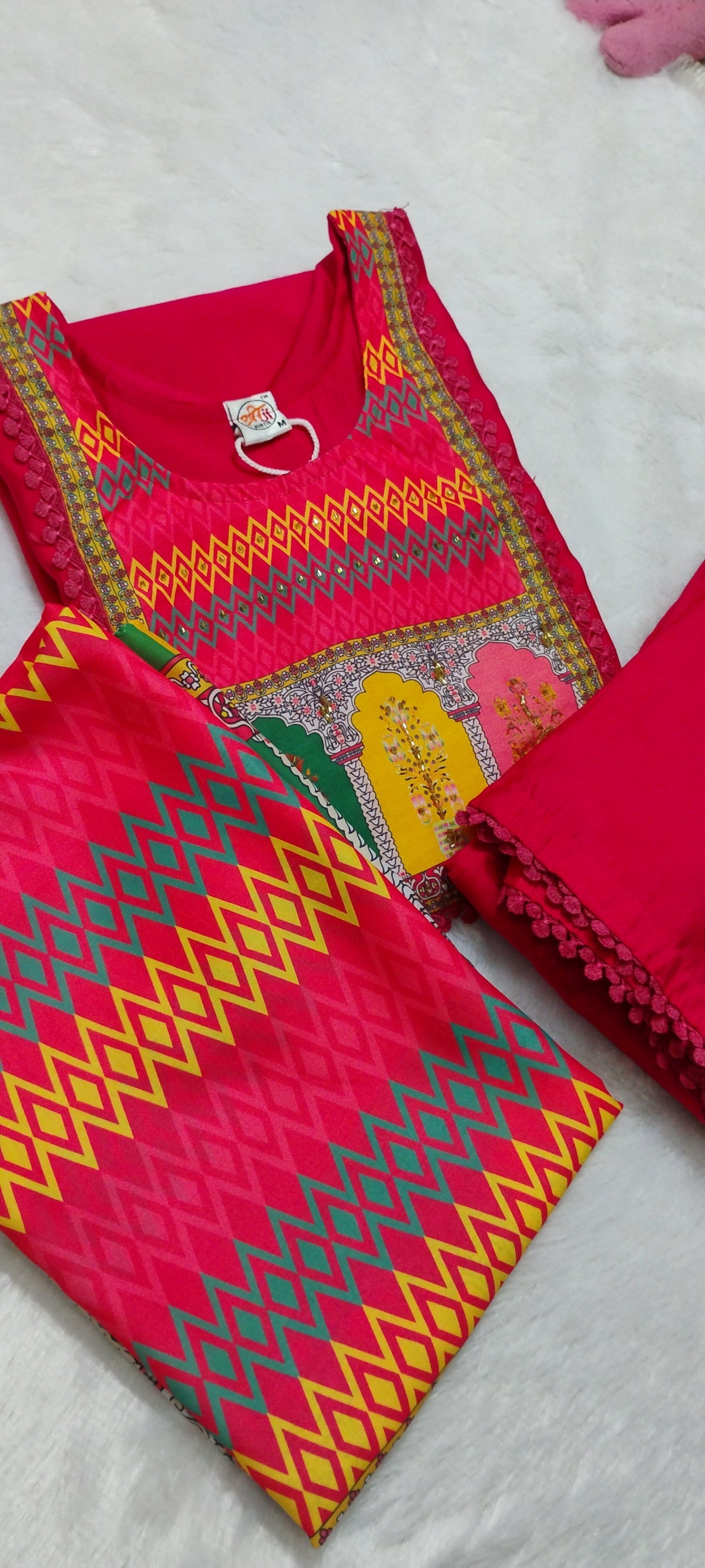 PINK COLORED KURTI SET WITH DIGITAL PRINTED DUPATTA
