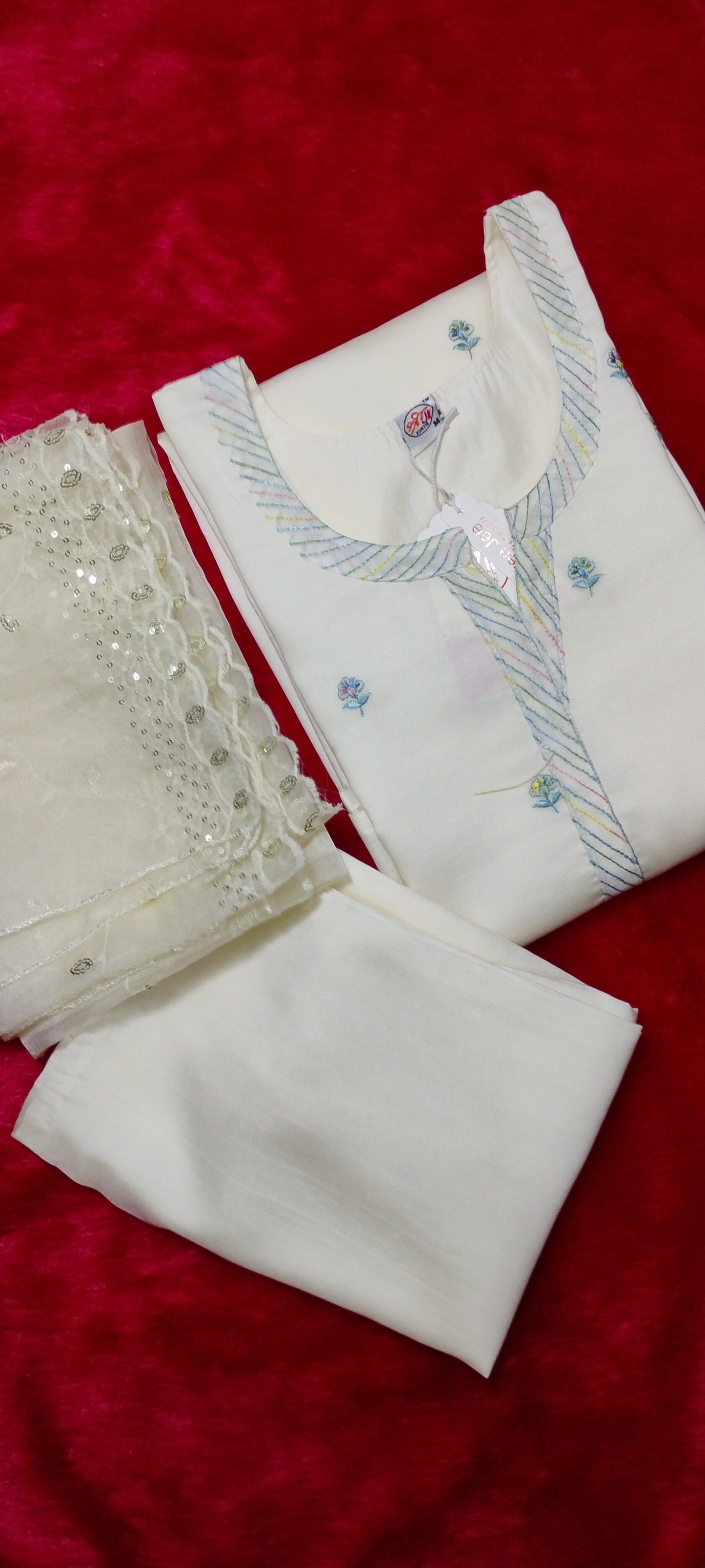 White Embriodered Set With Organza Dupatta